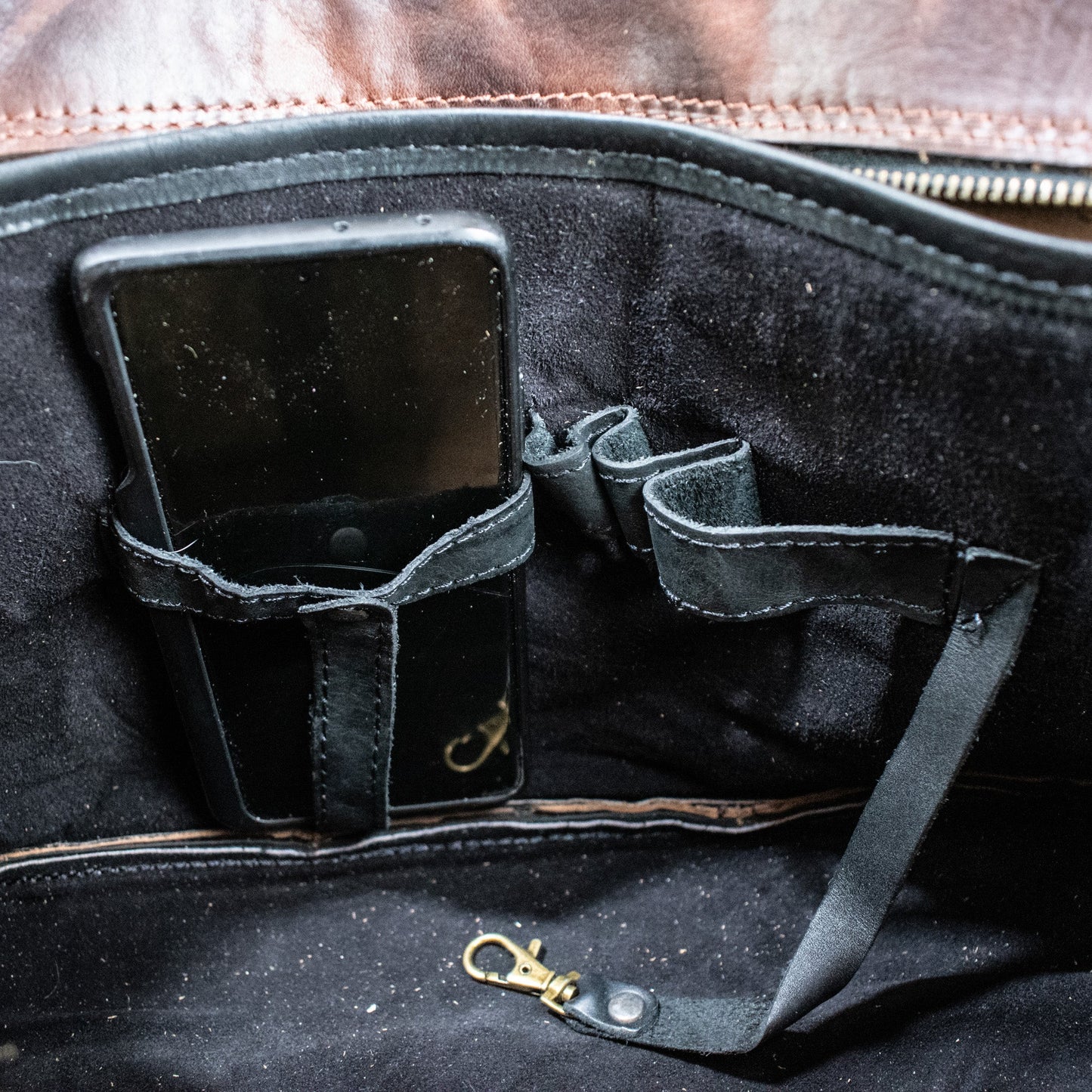 Leather Hide Laptop Bag - Rustic Merlot and Black (Buckles)