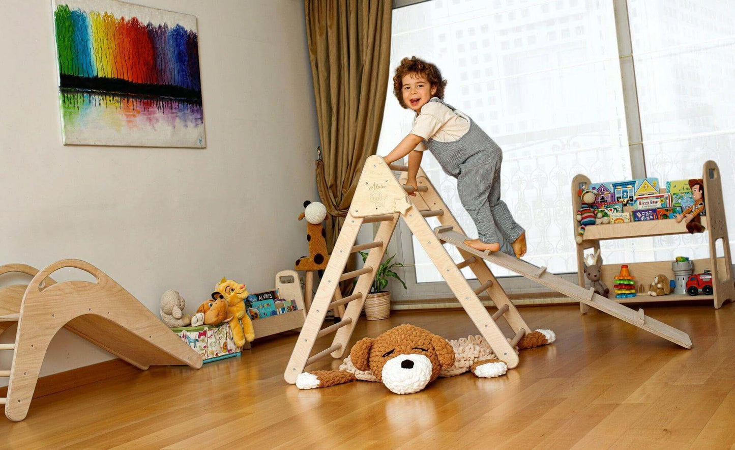 Foldable Climbing Triangle with Ramp