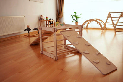 Transformable Climbing Cube with Ramp